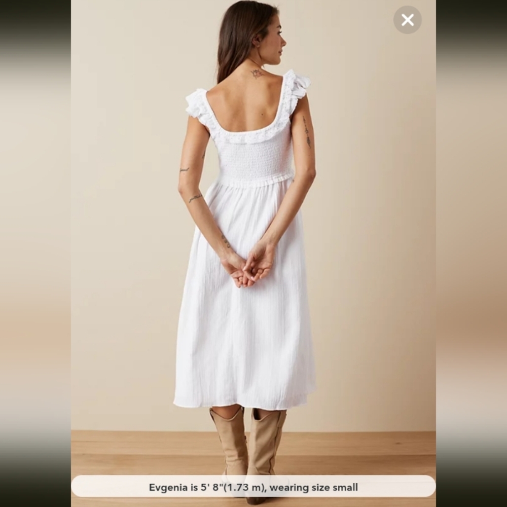 ⚡️SALE⚡️🆕️NWT AE Flutter Sleeve Smocked Midi Dress in 'White', Size Small - Picture 3 of 7